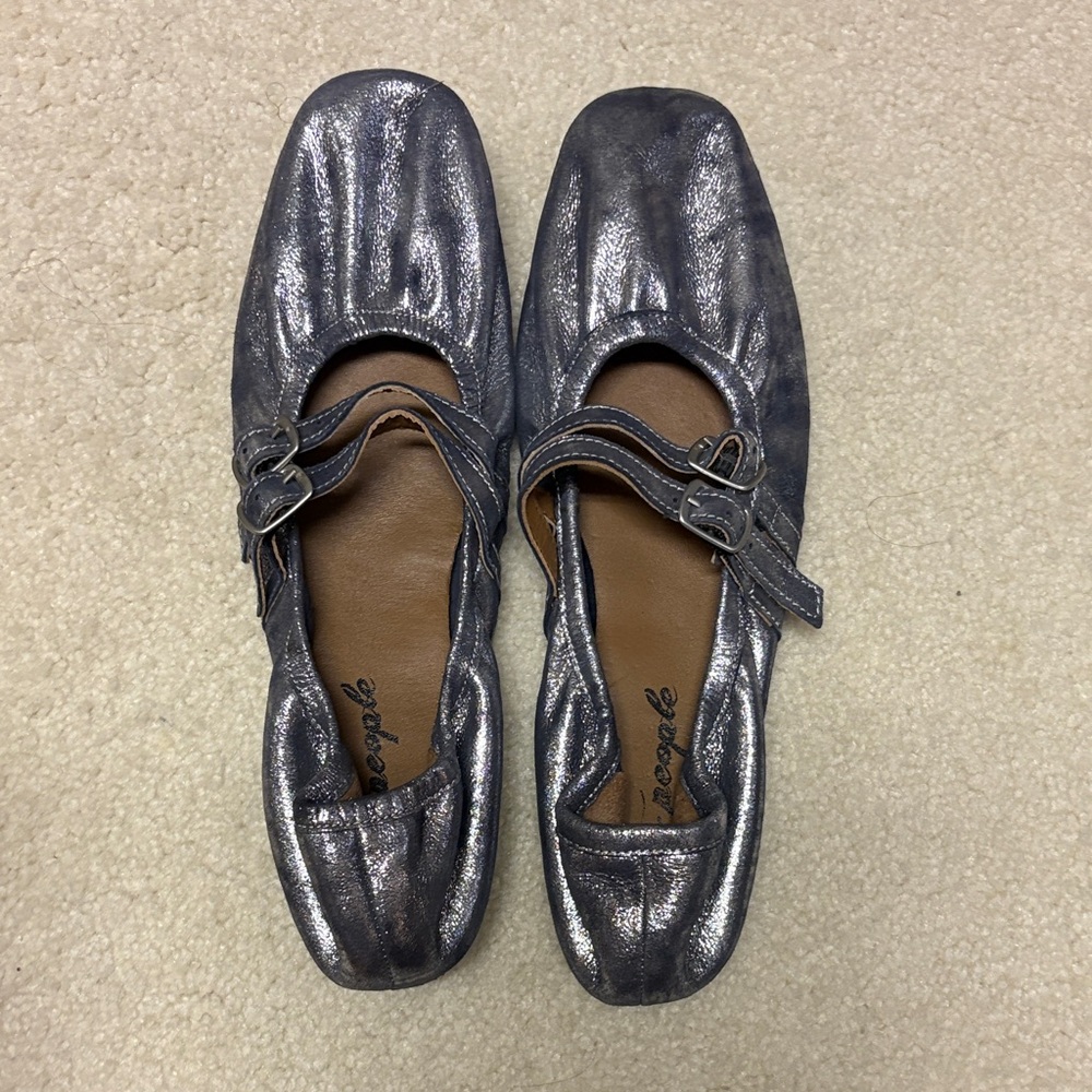 Free People Silver Metallic Flats